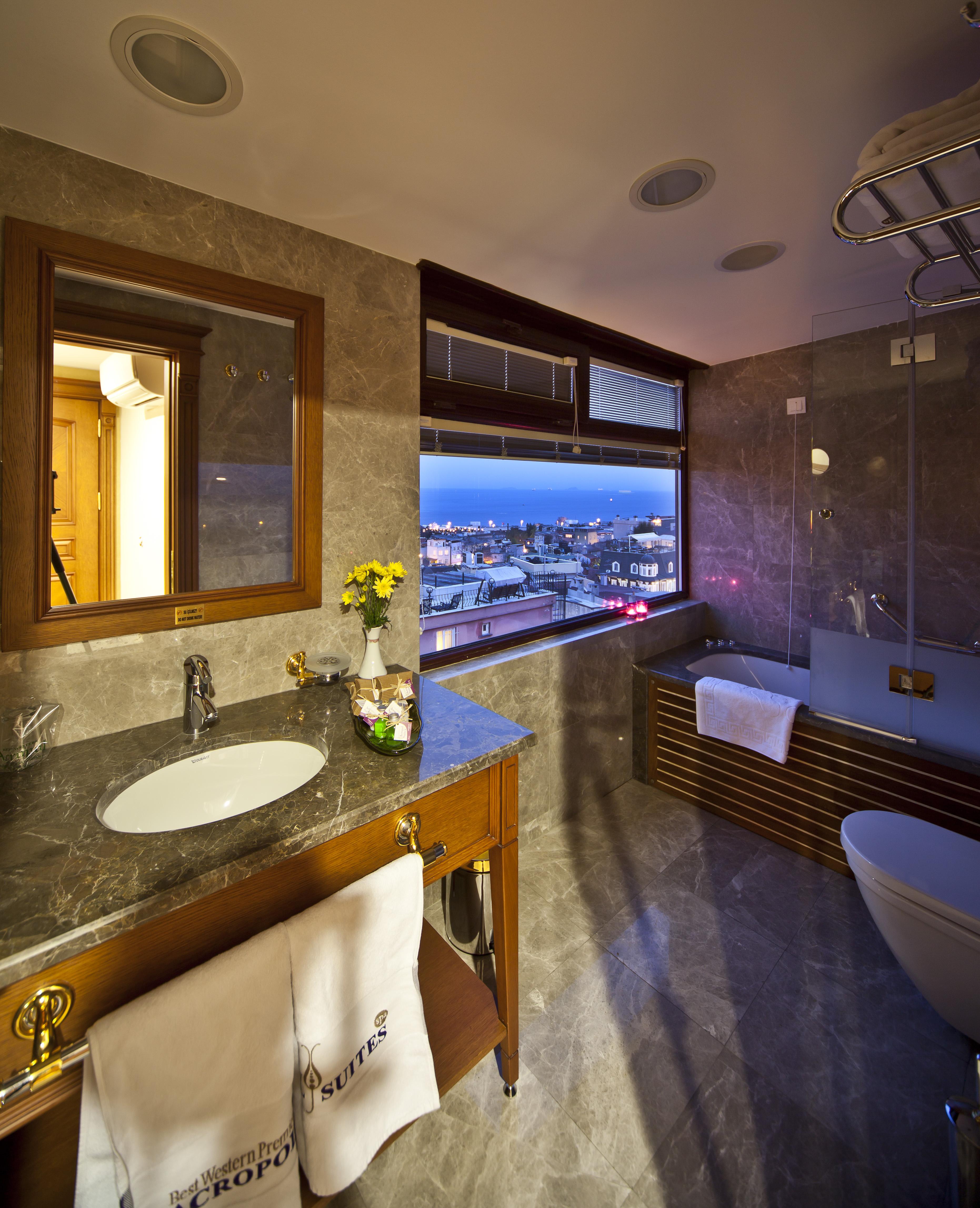 فندق اسطنبولفي  جي إل كيه بريميير أكروبول سويتس آند سبا المظهر الخارجي الصورة